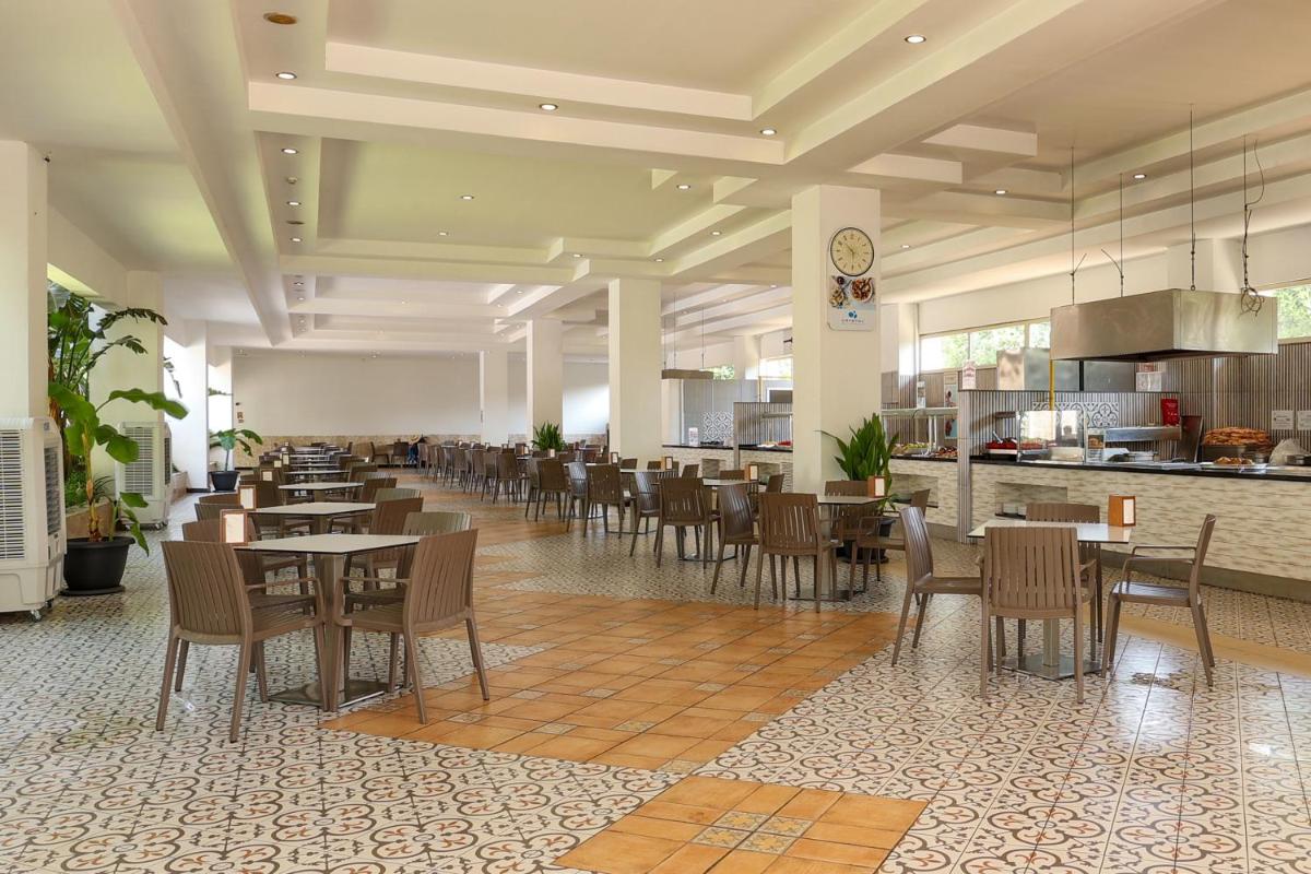 Crystal Waterworld Resort & Spa - Ultimate All Inclusive - Housity