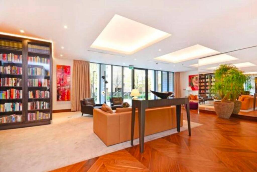 City Studio with Gym Spa Cinema Workspace - Housity
