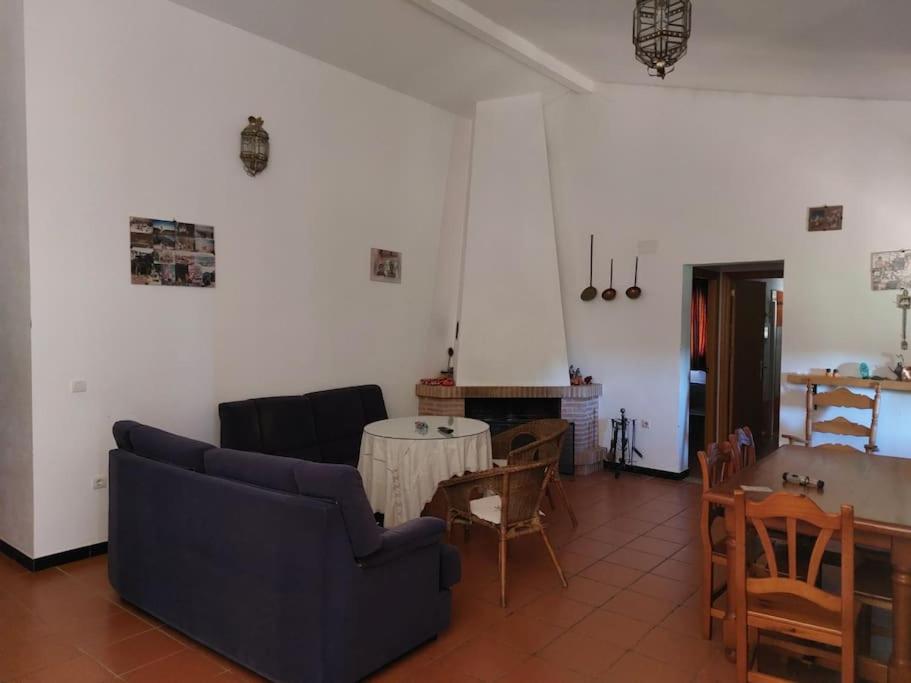 Chalet en Valverde del camino. - Housity