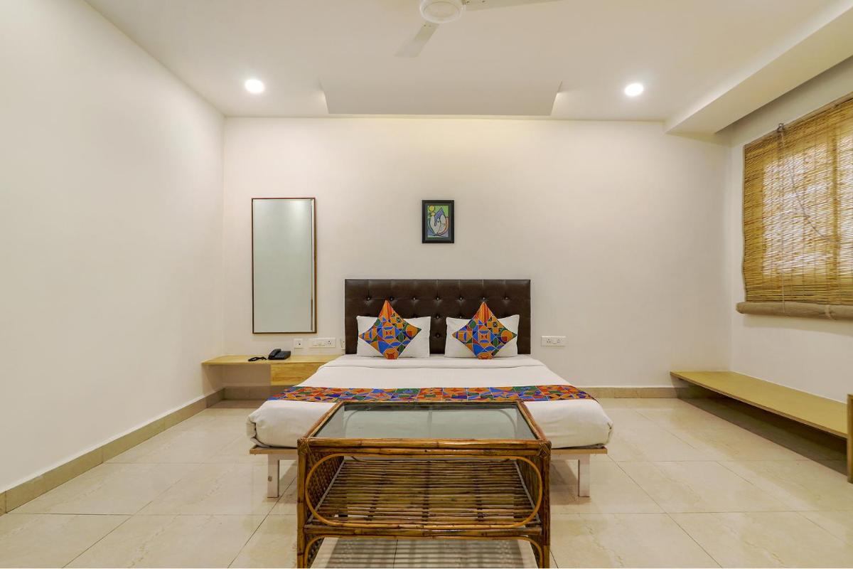 FabHotel Aamantran & Banquet Halls - Housity