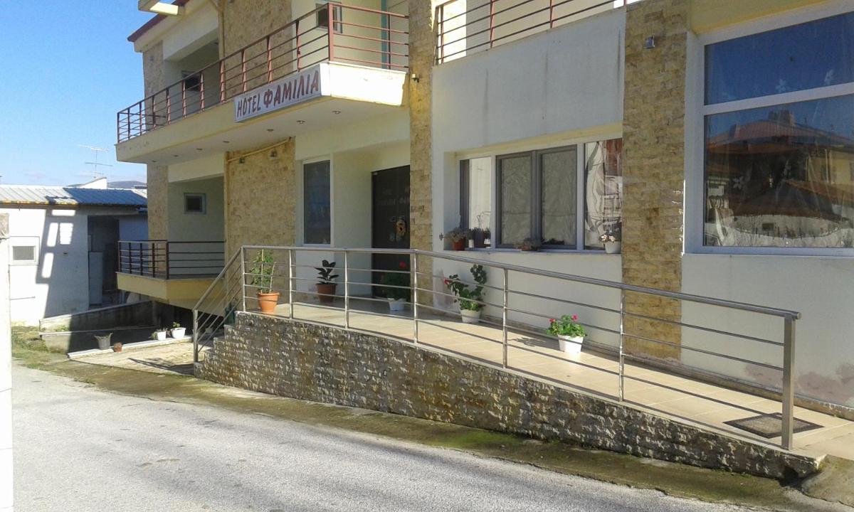 Familia Hotel - Housity