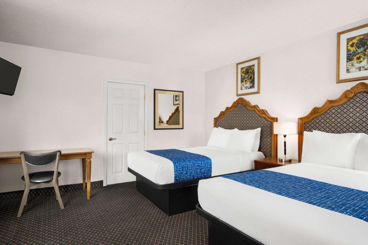 Travelodge by Wyndham Las Vegas - Housity