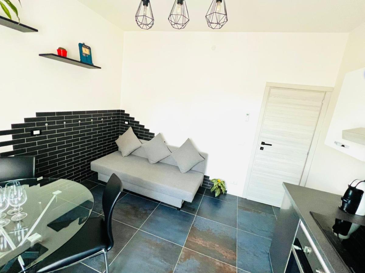 BLAXEJ, nel cuore di Verona, MODERNO ed ELEGANTE, 4 posti letto, Wi-Fi, Self Check In - Housity