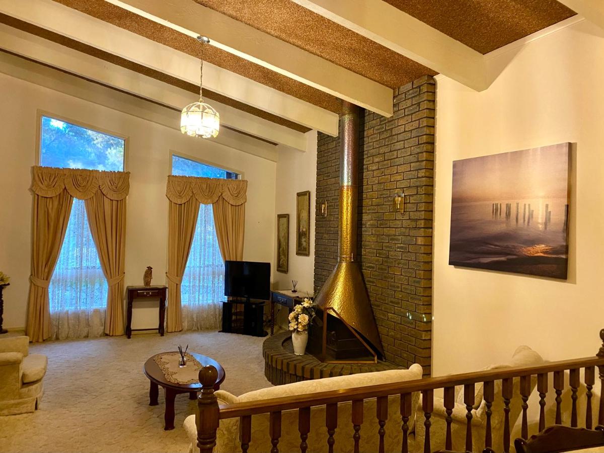 Luxe Ranch - Housity