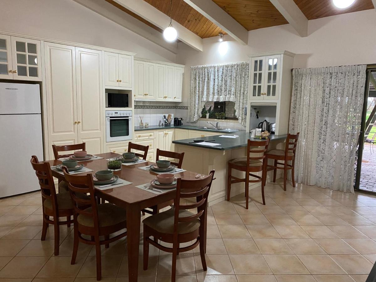Luxe Ranch - Housity
