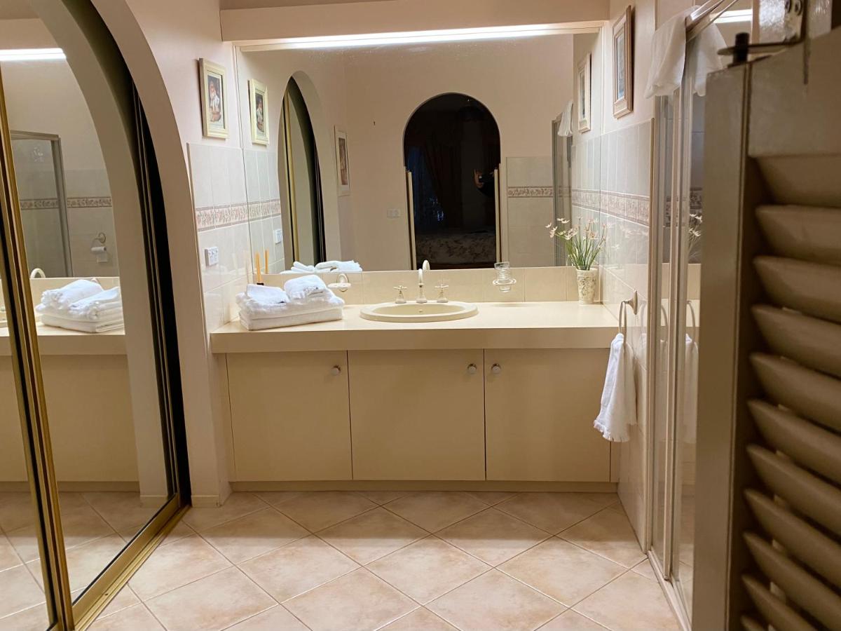 Luxe Ranch - Housity