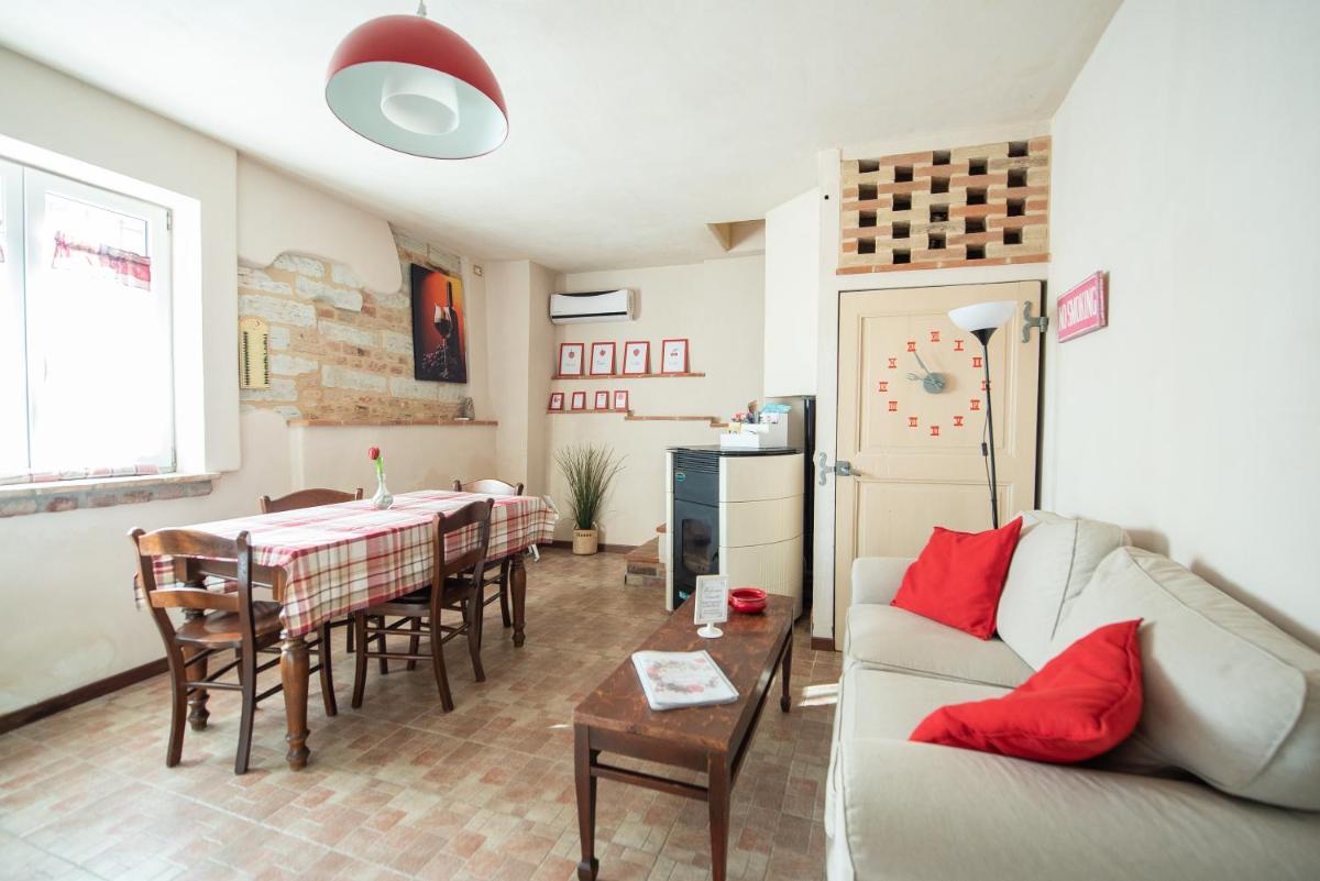 Barbera's Home - Housity