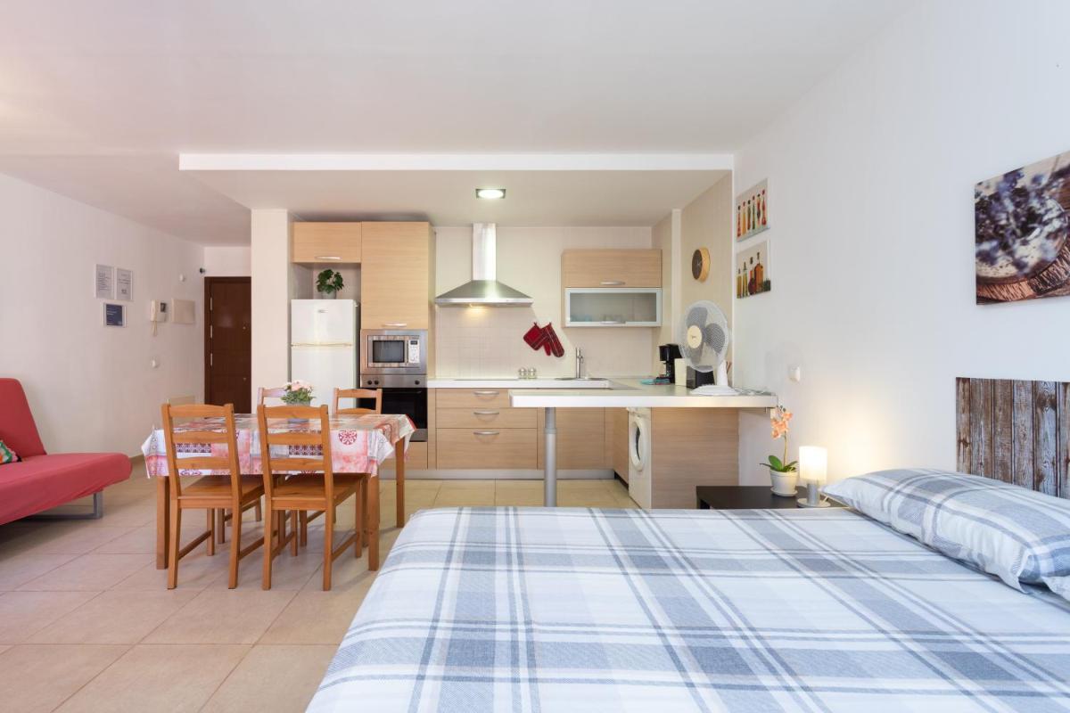 Palm Mar Studio Apartment - Housity
