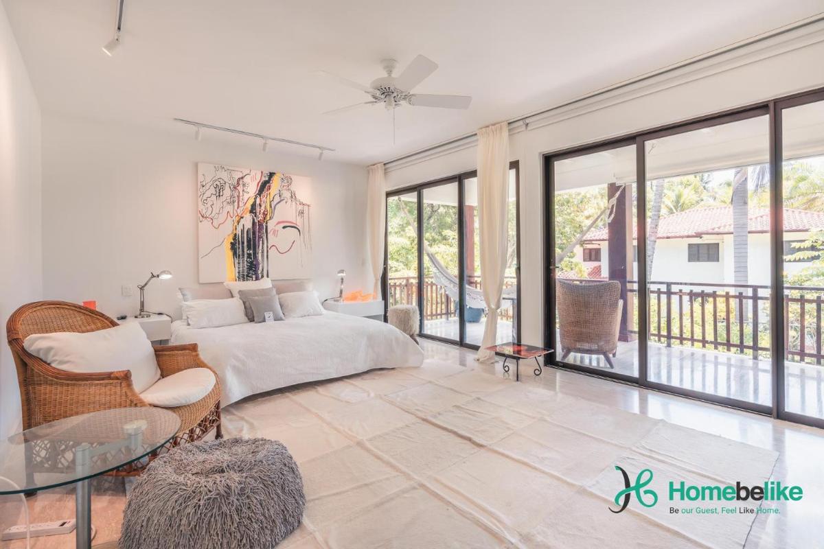 Have the vacation of your dreams in this beachfront at El Portillo - Housity