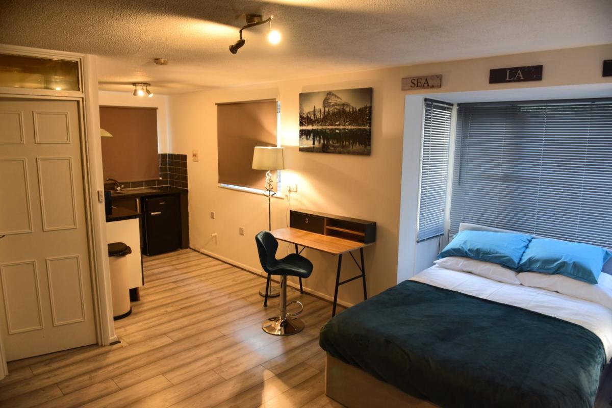 Luxx Studio Apartment Luton - Housity