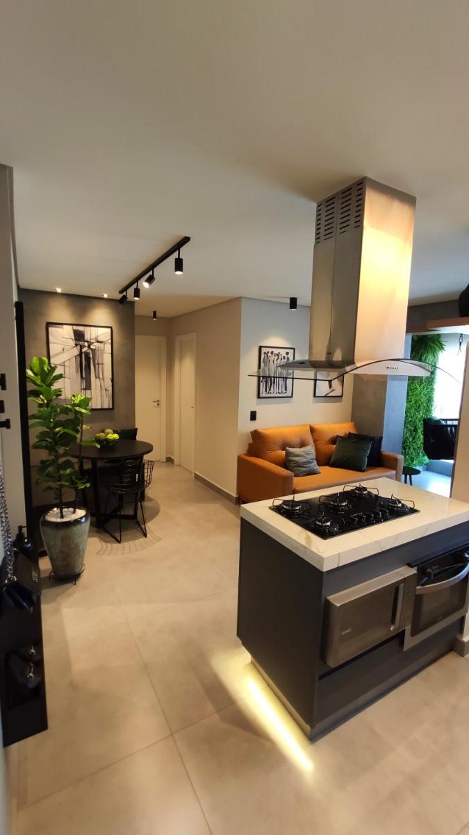 SOFISTICADO! 12ºandar, 2Q, 2WC's, garagem subsolo - Housity