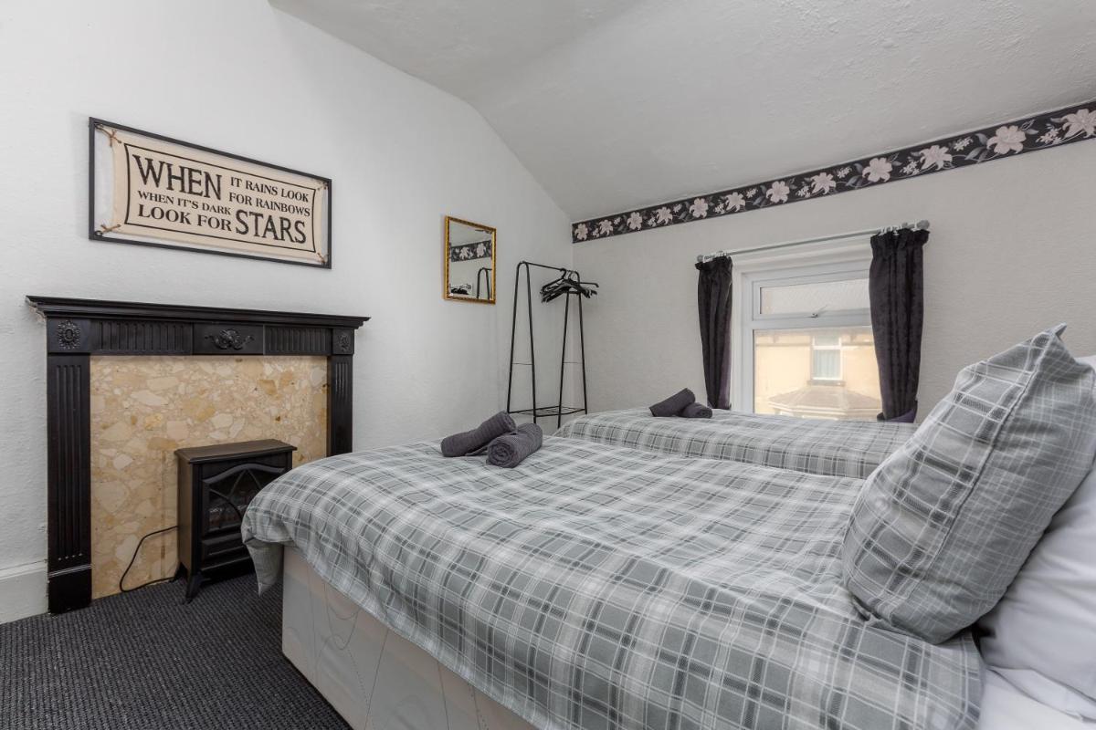 The Bromley Central Holiday Home - Blackpool Resort Collection - Housity