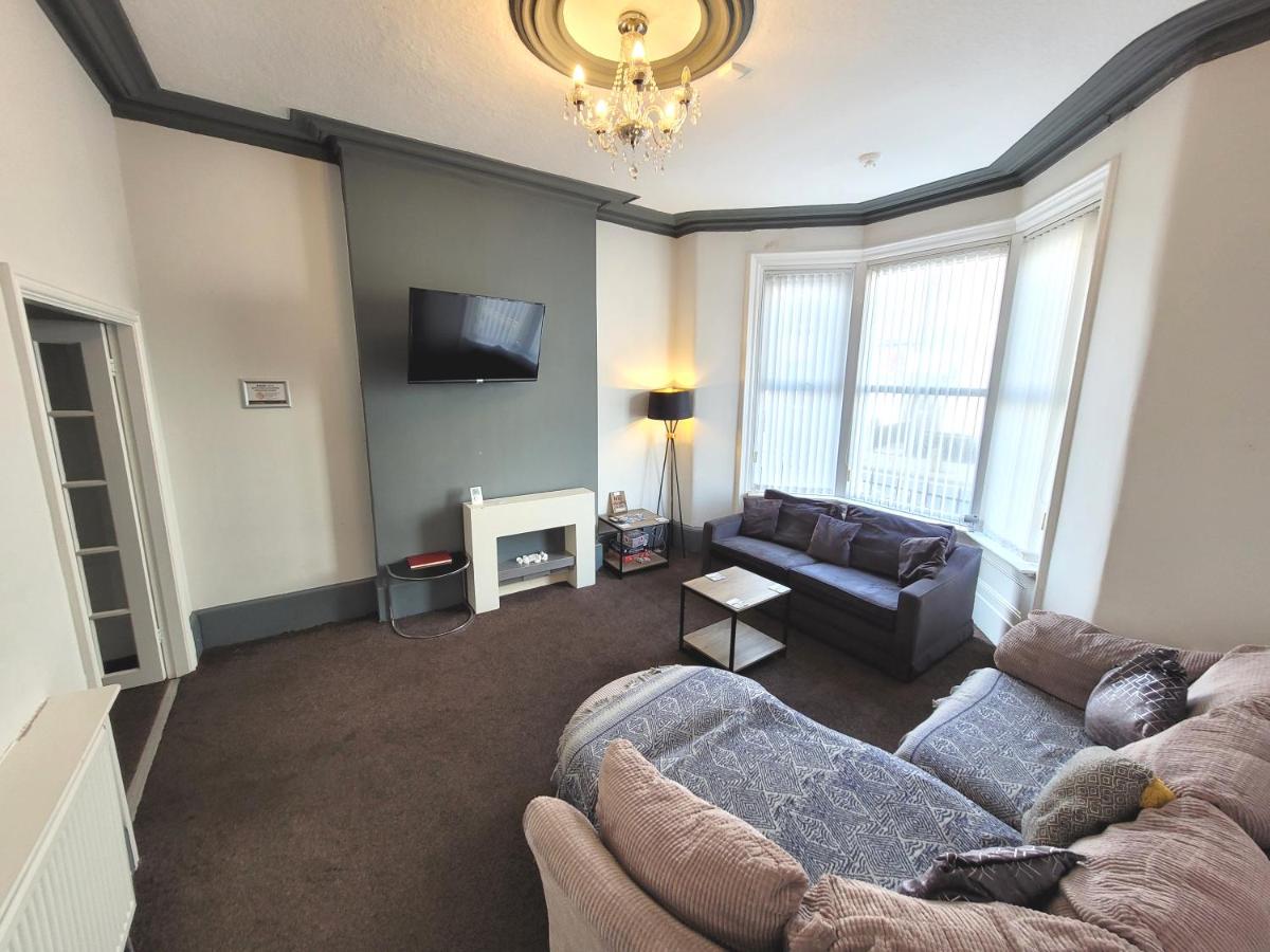 The Bromley Central Holiday Home - Blackpool Resort Collection - Housity