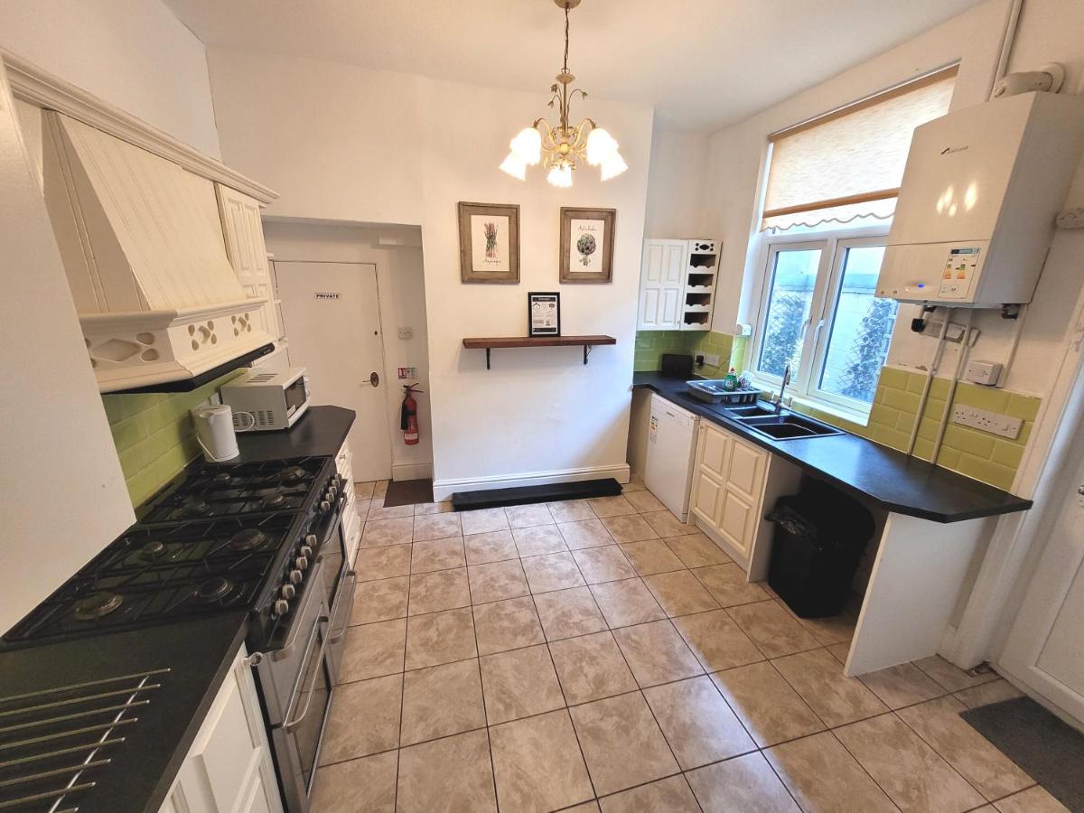 The Bromley Central Holiday Home - Blackpool Resort Collection - Housity