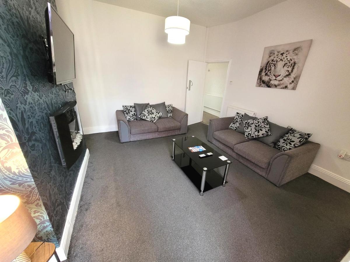 Regent House Holiday Home - Blackpool Resort Collection - Housity