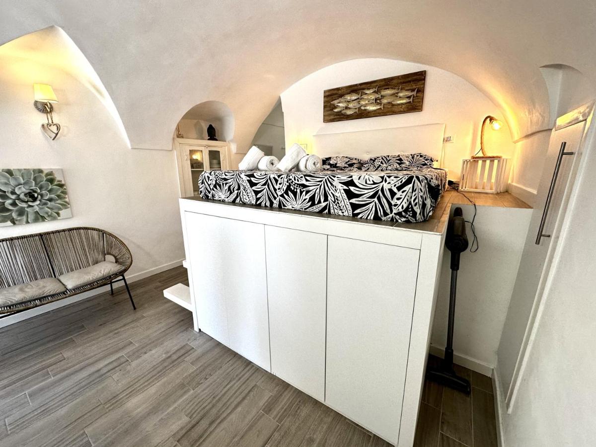 Suite Cavour 26 - pieno centro a Sanremo - Housity