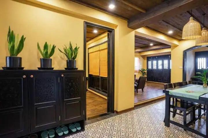 Aura Home Indochine Whole Apartment - Housity