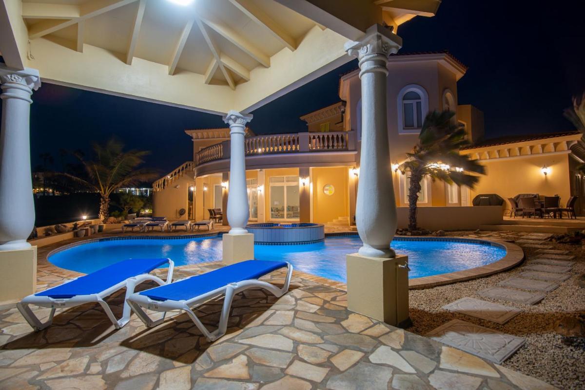 This One of a Kind Amazing Aruba Beach House - Housity
