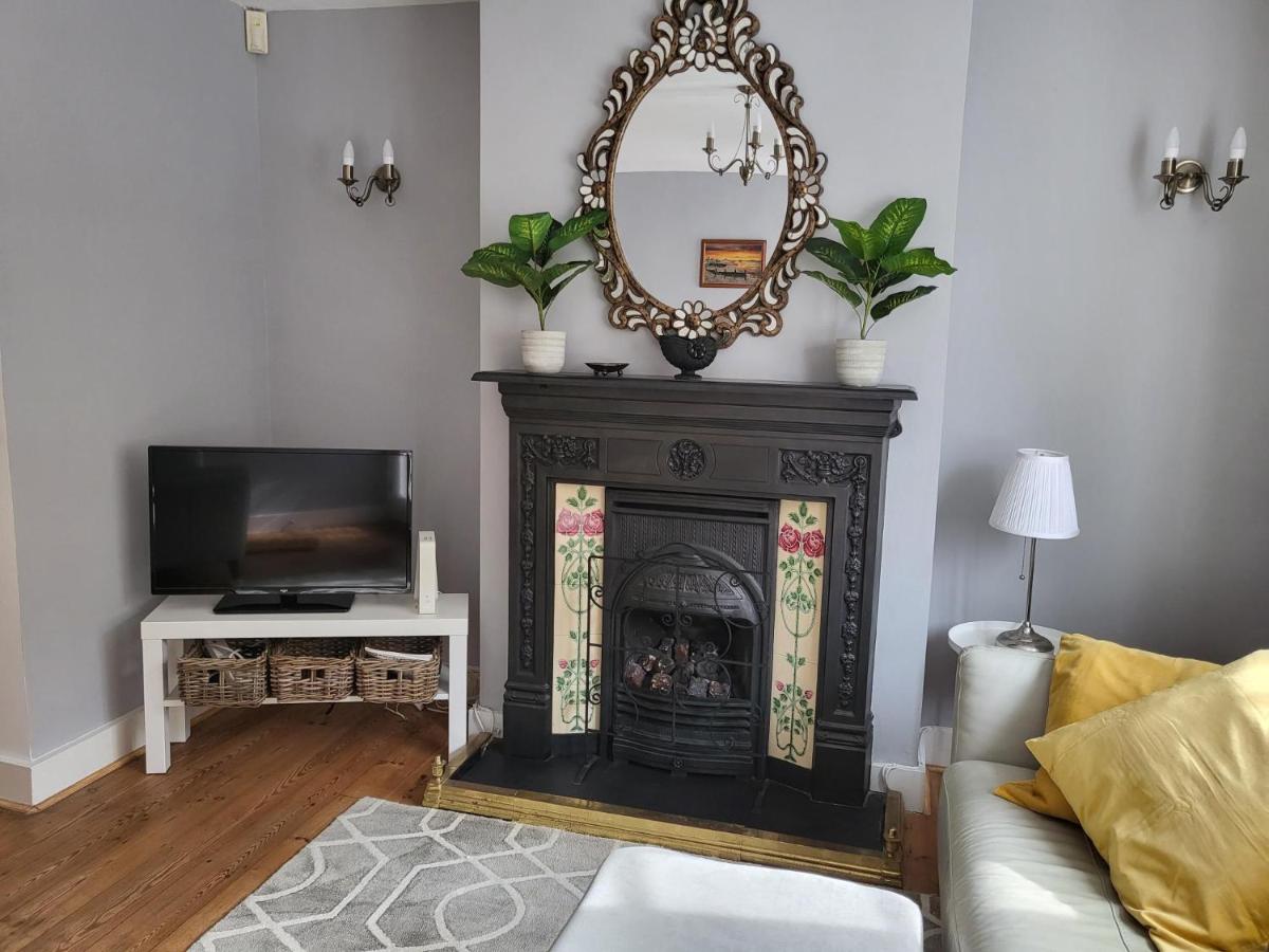 Pebble Cottage - Housity