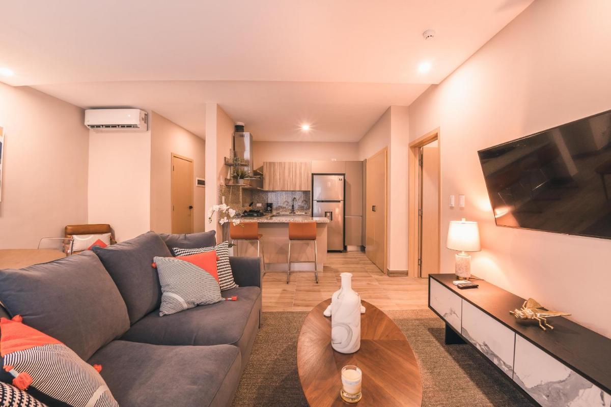 Suitetrails - Fully Serviced Apartment at Regatta Living - 2C