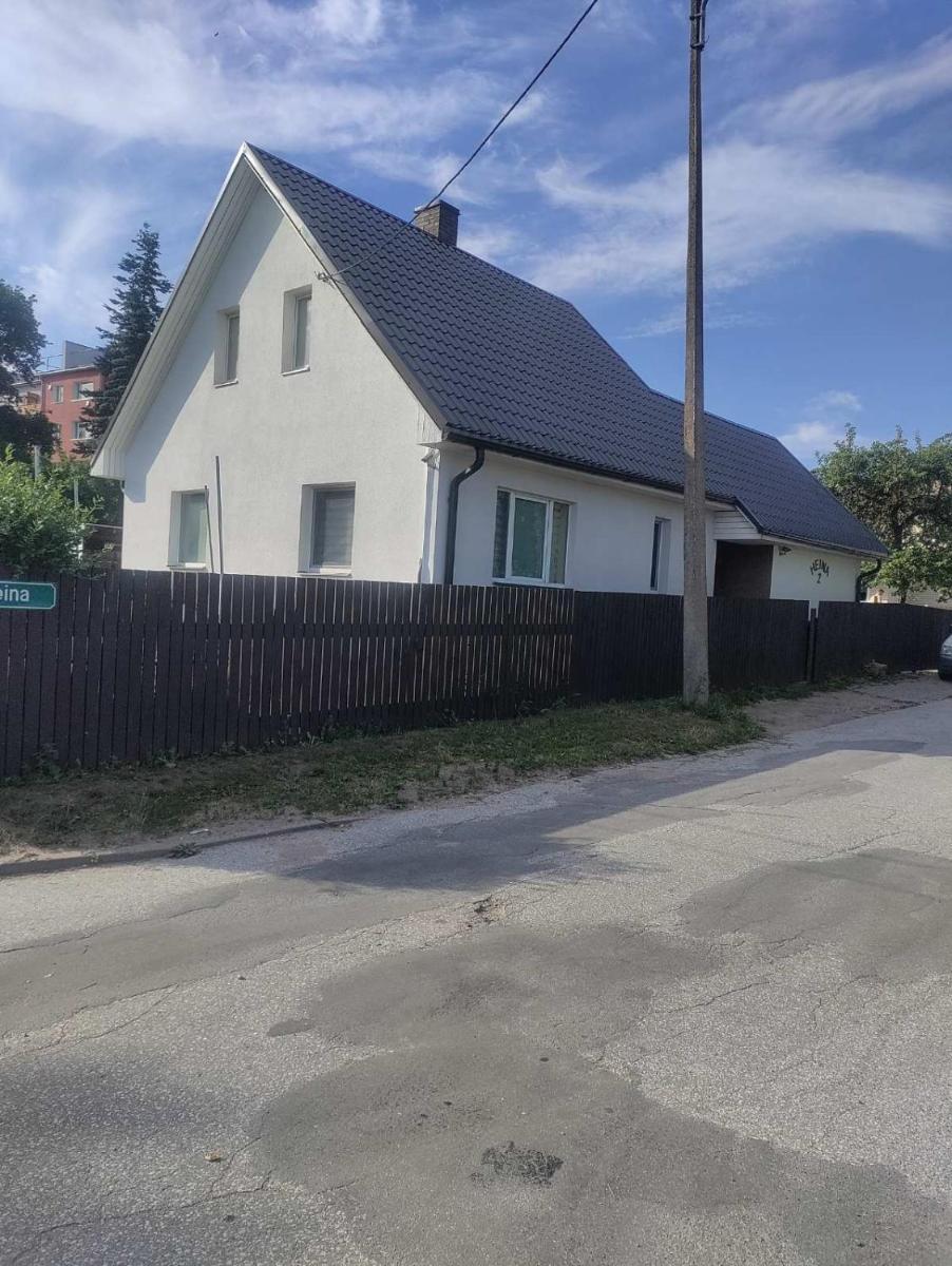 Private house near Tartu center - Housity