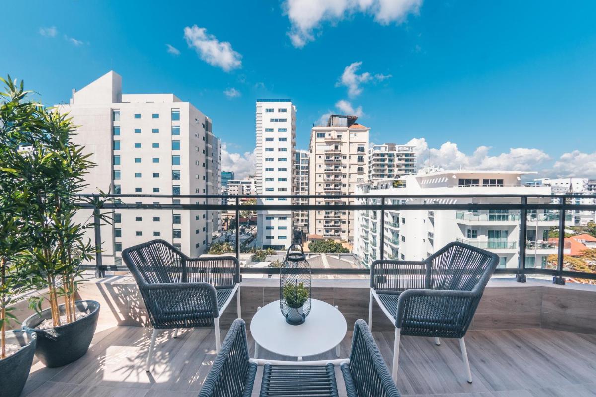 Fully Serviced Apartment at Regatta Living - 7B - Housity