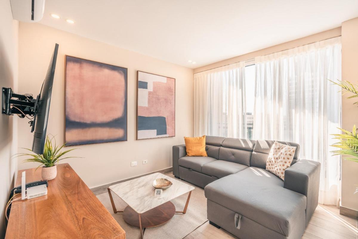 Suitetrails - Most exclusive Condo- Hotel in Town -901