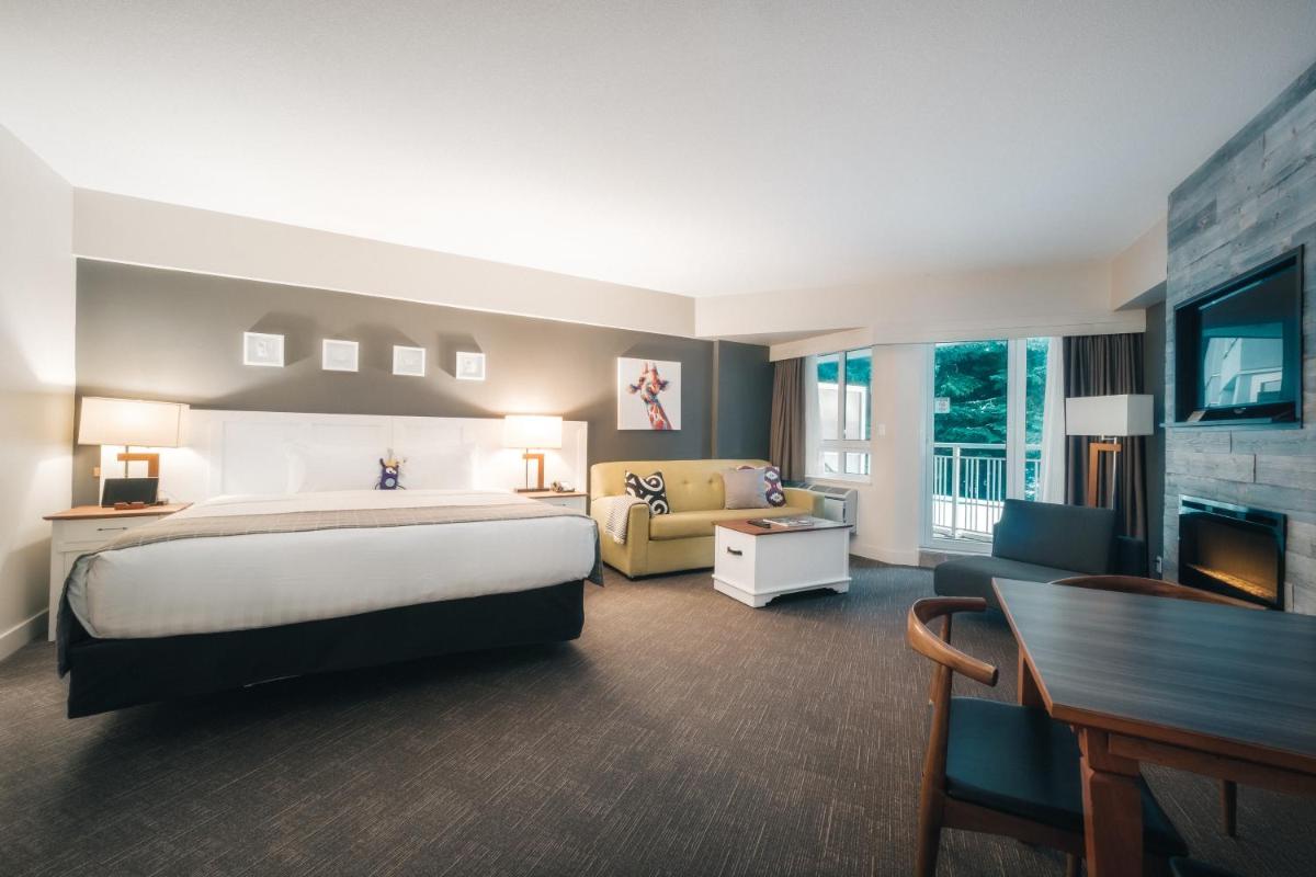 Summit Lodge Boutique Hotel by Paradox - Housity