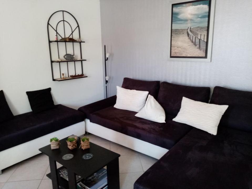 petite maison chaleureuse - Housity