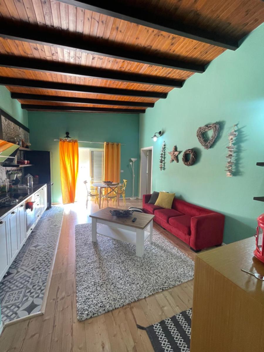 Twins house Gjirokaster - Housity