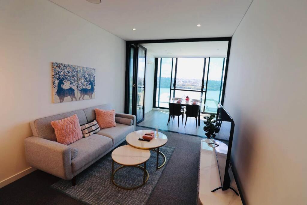 Lovely Waterview 1 bedroom +study+Free Parking - Housity