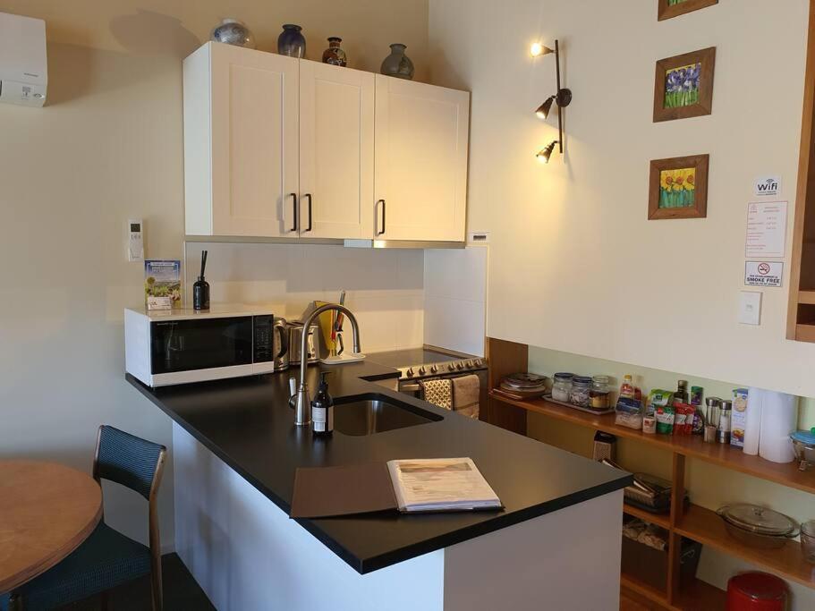 Sunrise Lane Private Apartment - Housity