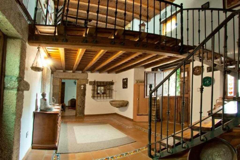 Casa Rural Lucía es una casa rural amplia con patio ideal para familias - Housity
