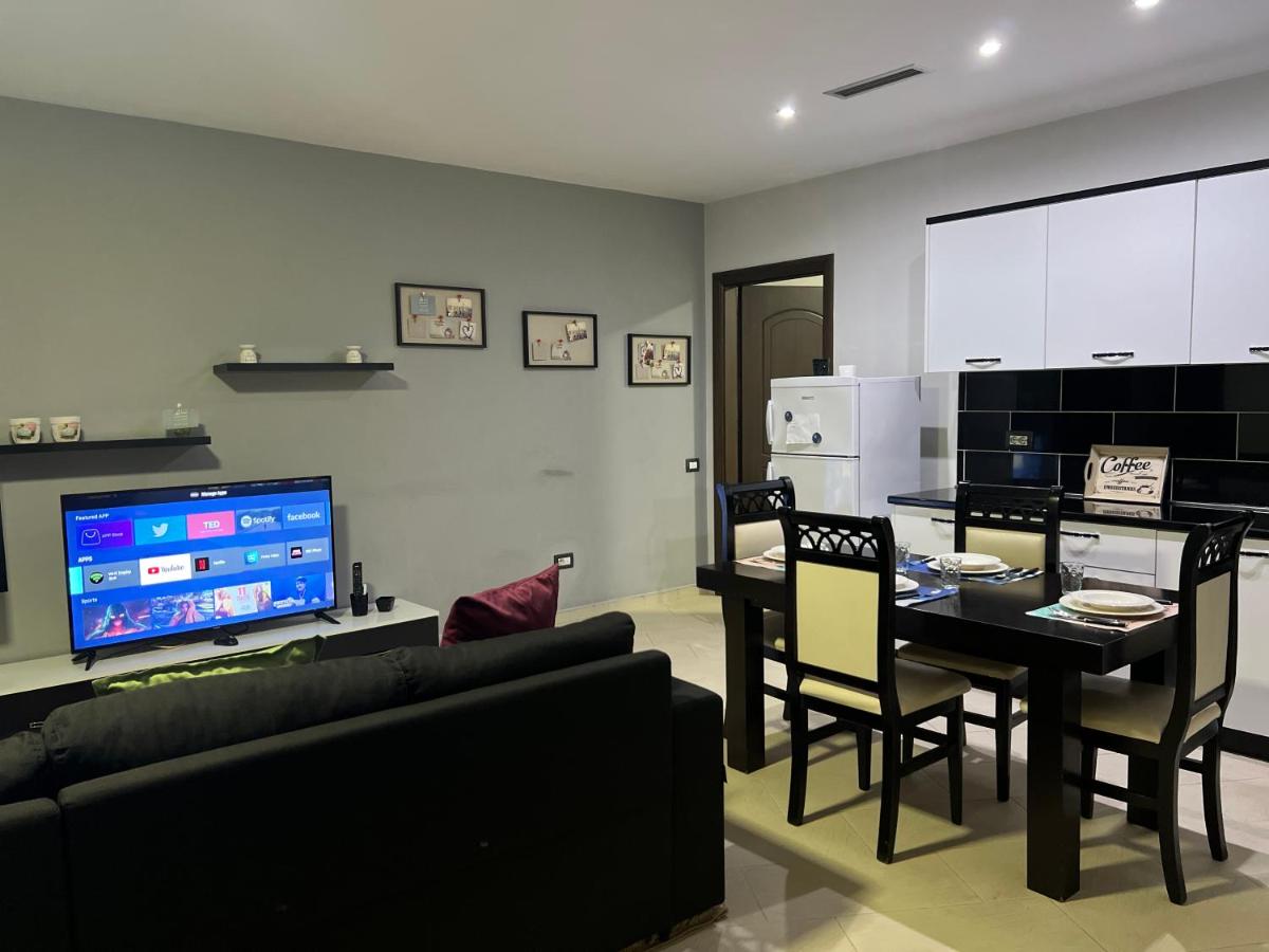 Spacious Modern Flat Business/Family/Friends Trip - Housity