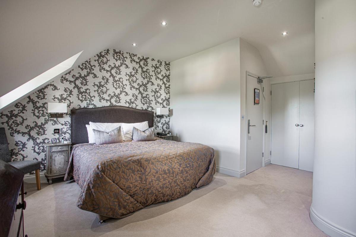 The Pheasant Hotel, Holt, Norfolk - Housity