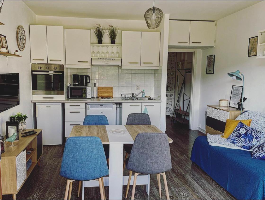 U066 - Appartement cosy, vue sur la montagne à Gréolières - Housity