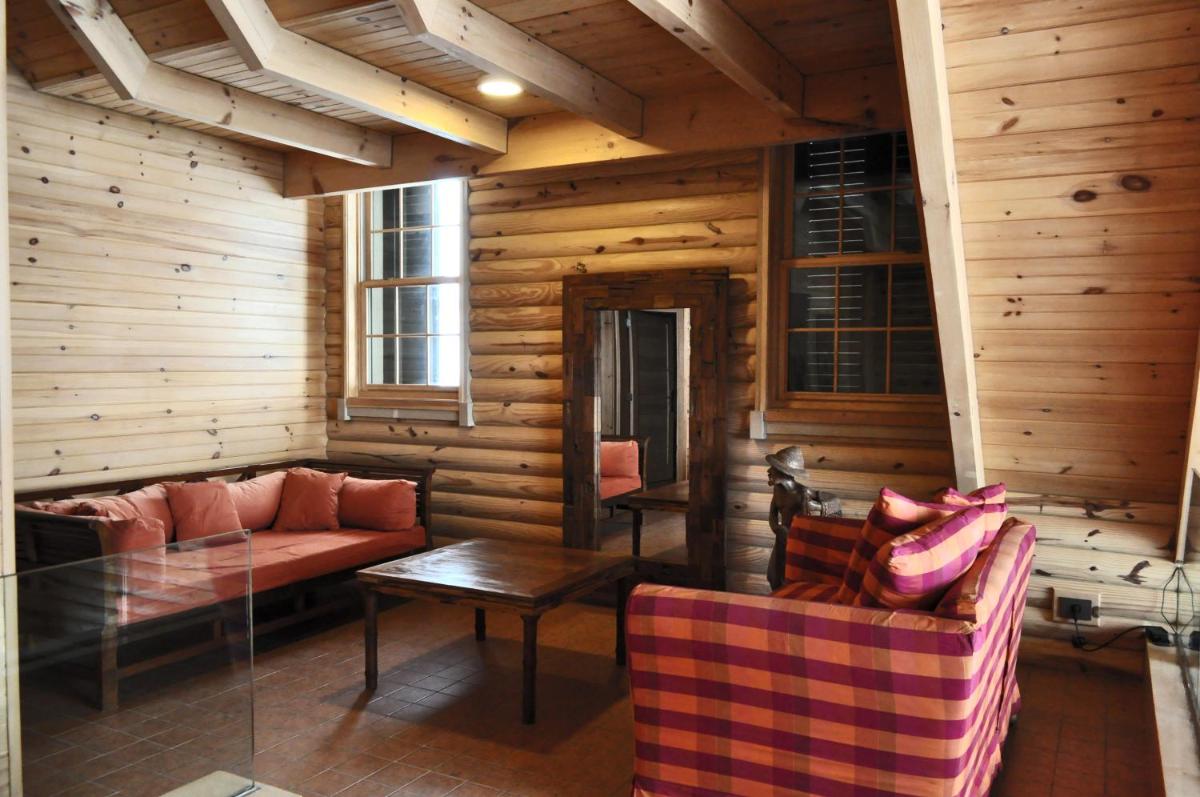 Chalet de Charme, Cedars, Lebanon, Balcony Floor - Housity