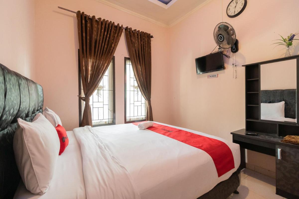 Suitetrails - RedDoorz Syariah at D'Ostha Residence