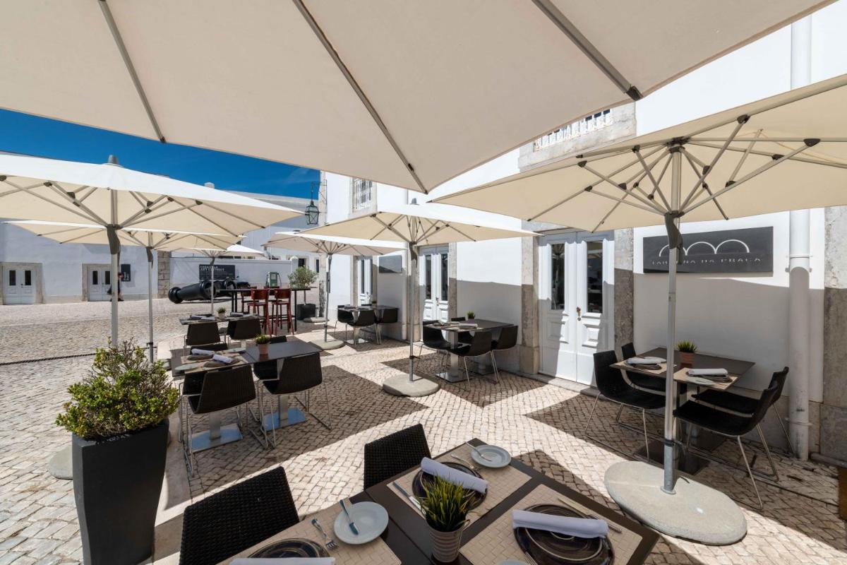 Um restaurante ou outro lugar para comer em Pestana Cidadela Cascais - Pousada & Art District