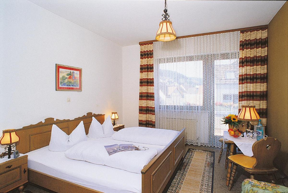 Gasthof und Pension Zur Frischen Quelle - Housity