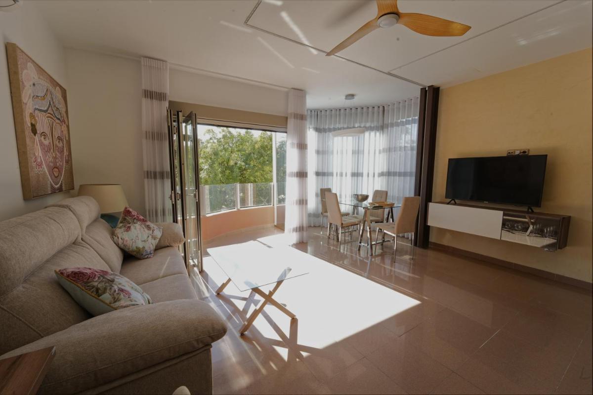 El Balcon Deluxe - Housity