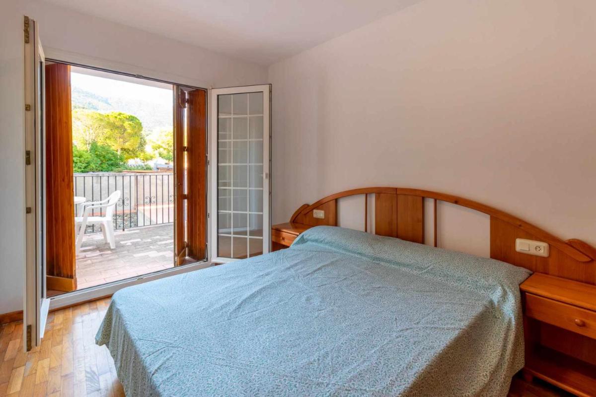 Can Casadevall Casa rural pies de los Pirineos - Housity