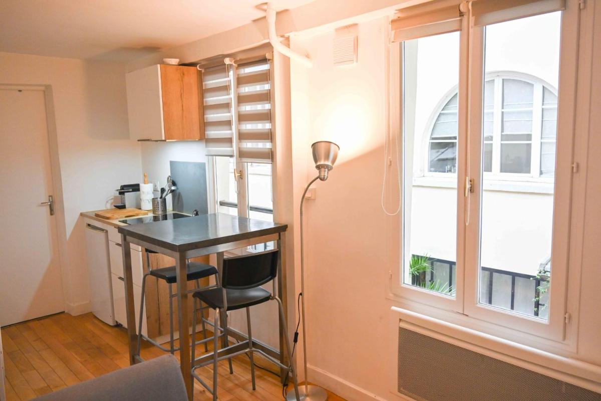 A small love nest for 2 near the center of Paris - Housity