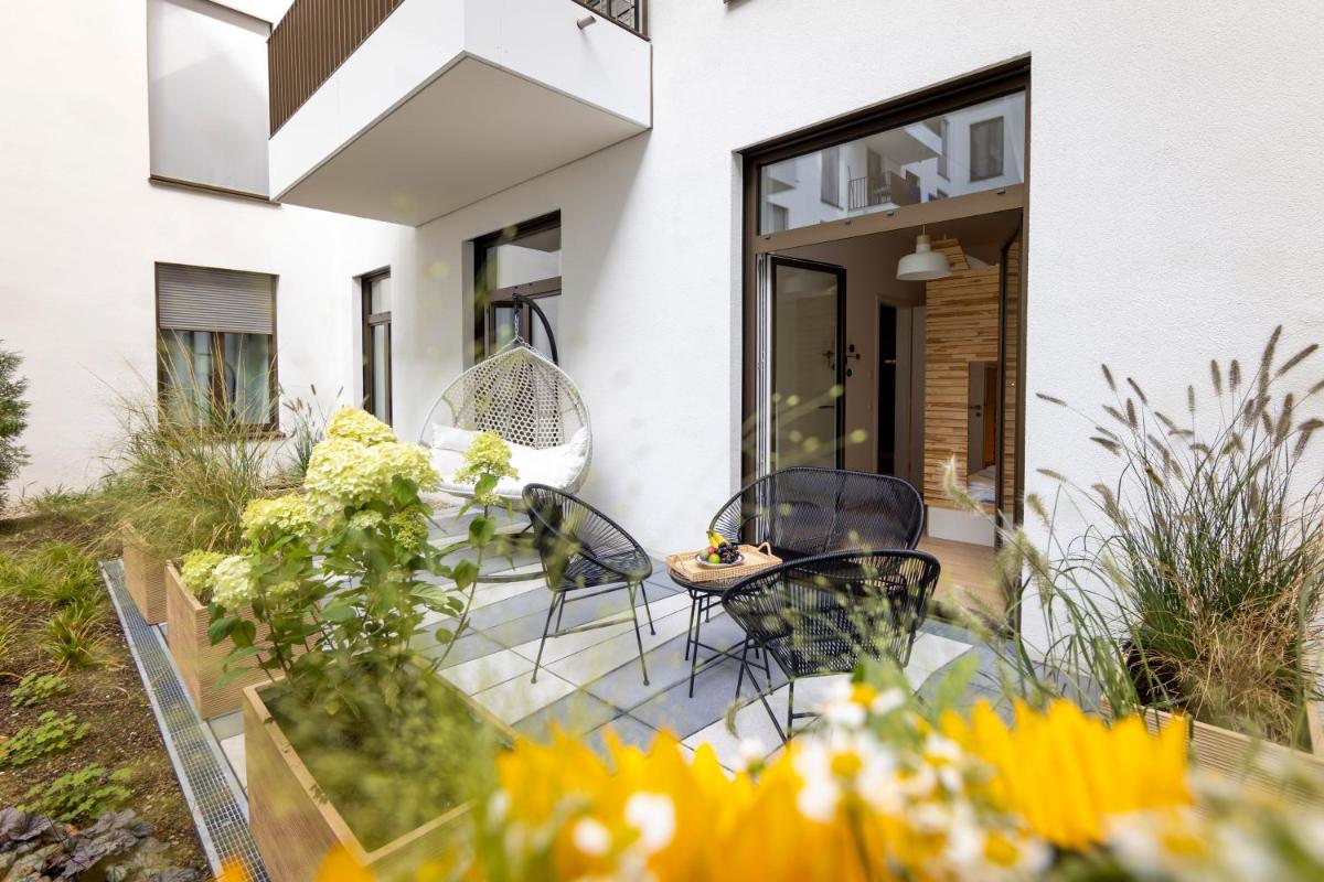 Suitetrails - Pure Berlin Apartments - Luxury at Pure Living in City Center