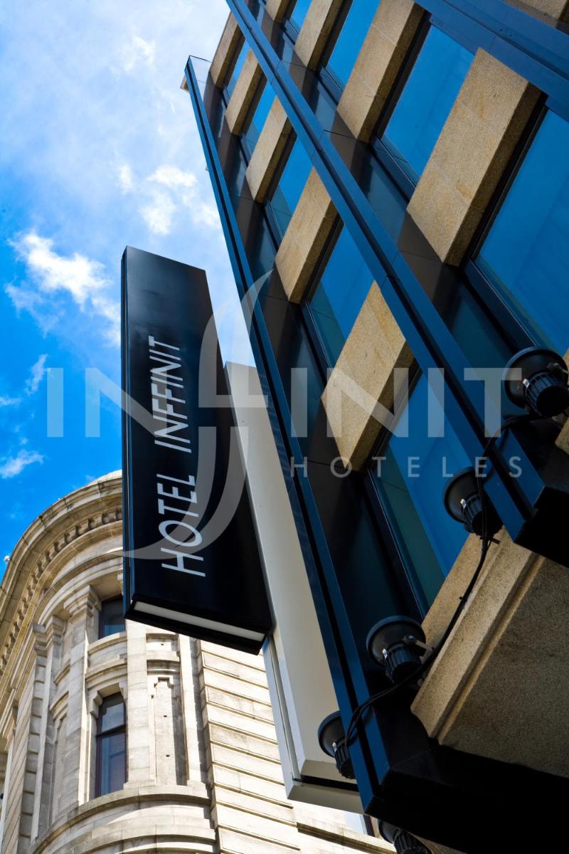 Hotel Inffinit - Housity