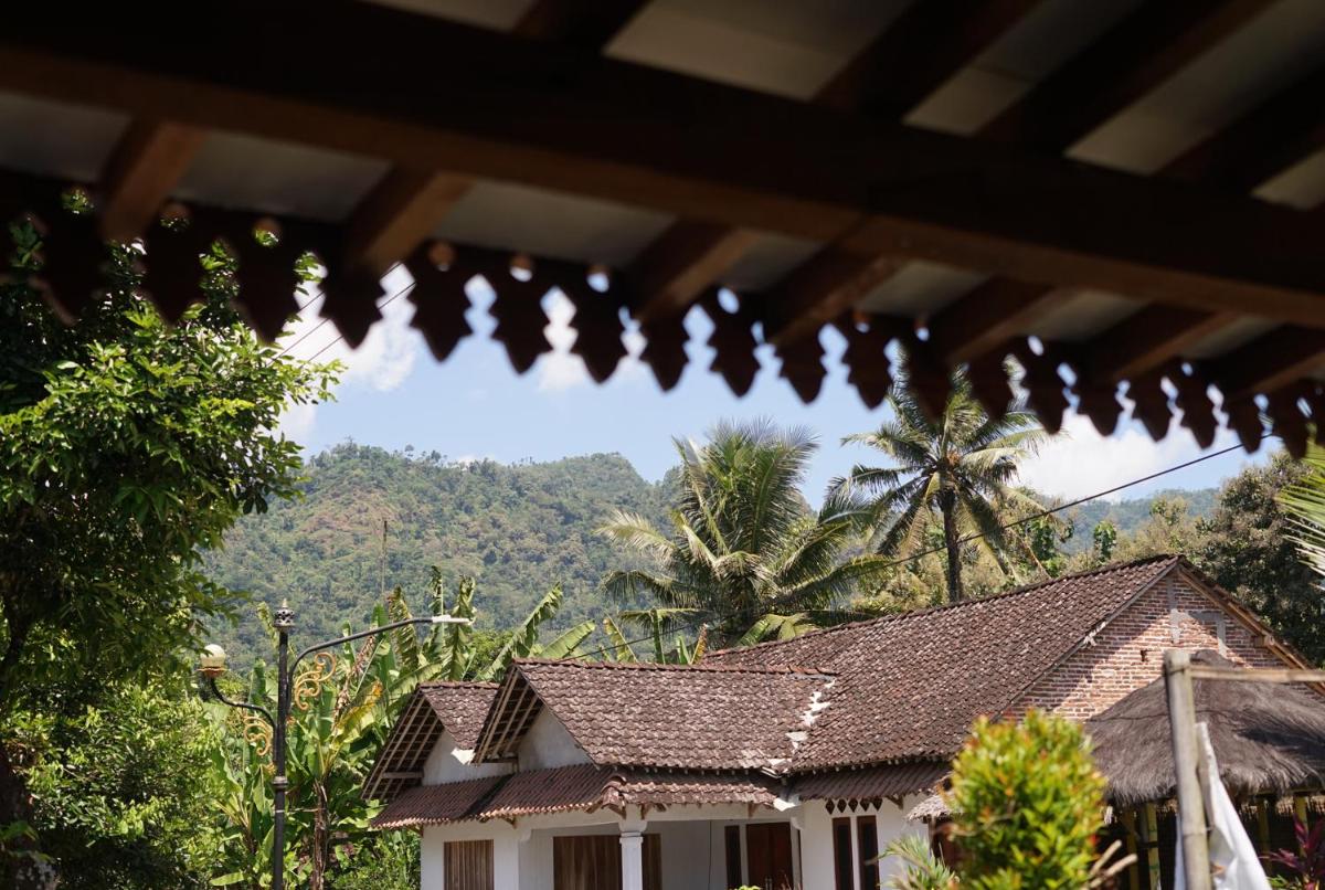 Suitetrails - Penginapan Homestay Mudiyono Syari'ah