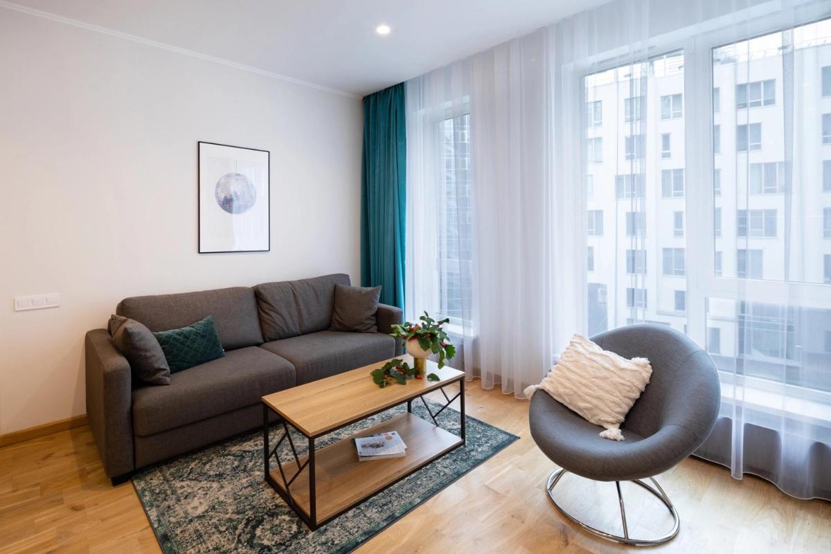 Riverside Design Apartment with underground private parking - Housity
