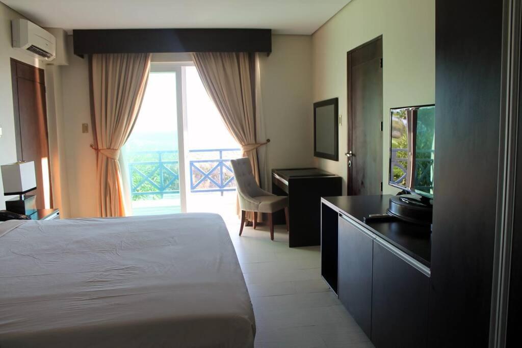Suitetrails - Deluxe Suite West at World Class Resort