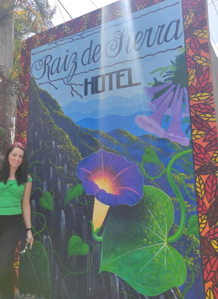 Hotel Raíz de Sierra - Housity