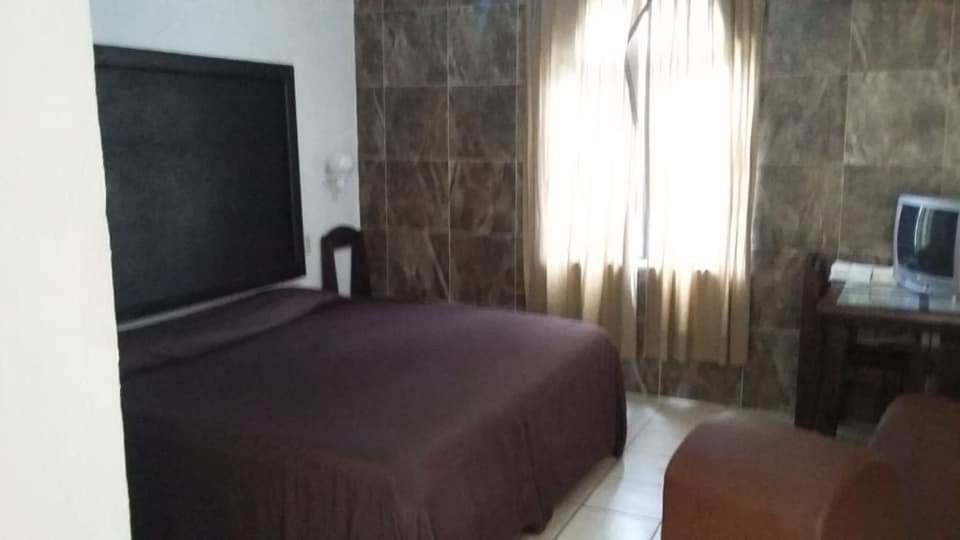 Hotel Raíz de Sierra - Housity